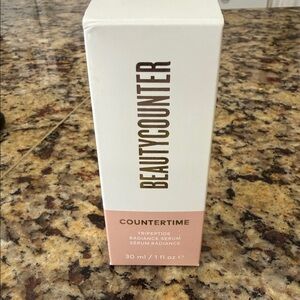 Beautycounter Countertime Serum in White and Pink